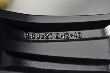 KOLA 21 5X120 LETNÍ ORIGINÁLNÍ RANGE LAND ROVER SPORT