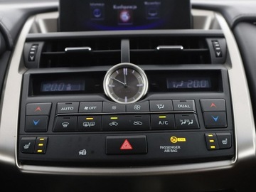 Lexus NX I SUV 300h 197KM 2015 Lexus NX HEV 4x4 skóra el. sterowane i grzane, zdjęcie 26