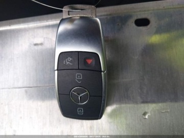 Mercedes GLC C254/X254 2023 Mercedes-Benz GLC 2023 r., 2,0L GLC 300 COUPE 4MATIC 2.0 Benzyna 255KM, zdjęcie 10