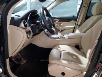 Mercedes GLC C254/X254 2022 Mercedes-Benz GLC 300 4Matic 2022 2.0 Benzyna 255KM, zdjęcie 7