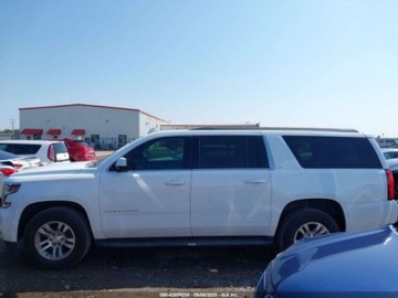 Chevrolet Suburban GMT900 2017 Chevrolet Suburban 2017 Chevrolet Suburban 4WD 5.3 Benzyna 355KM, zdjęcie 2