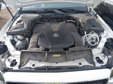 Mercedes Klasa E W213 2020 Mercedes-Benz Klasa E 2020 MERCEDES-BENZ E 450 4MATIC 3.0 Benzyna 362KM, zdjęcie 9