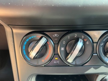 Nissan Qashqai I Crossover Facelifting  1.6 117KM 2013 Nissan Qashqai AUTOMAT KLIMATYZACJA GRZANE FOTELE EL.SZYBY ALUFELGI HAK SE, zdjęcie 11