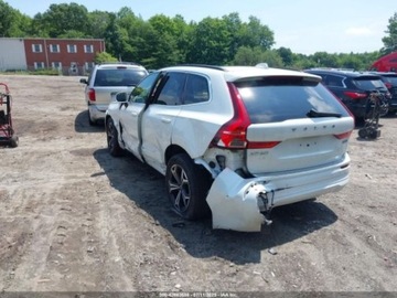 Volvo XC60 II 2022 Volvo XC 60 2022 Volvo XC60 B5 AWD Momentum 2.0 Benzyna 247KM, zdjęcie 2