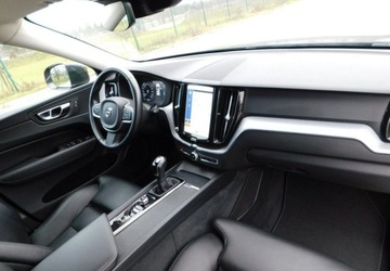 Volvo XC60 II Crossover D3 150KM 2019 Volvo XC 60 z Gwarancja Bezwypadkowe 100 Model 2020r 2.0 Diesel 150KM, zdjęcie 7