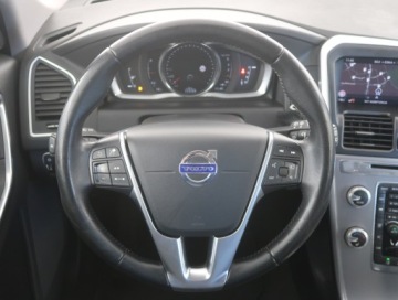 Volvo XC60 I SUV Facelifting 2.0 D4 DRIVE-E 190KM 2017 Volvo XC60 D4, Salon Polska, Serwis ASO, 187 KM, zdjęcie 14