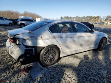 BMW Seria 5 G30-G31 2022 BMW Seria 5 540xi 2022 3.0l 3.0 Benzyna 335KM, zdjęcie 3