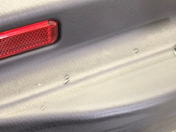 ДВЕРЬ БОКОВАЯ ПЕРЕДНЯЯ ПРАВАЯ AUDI A6 C6 Estate 04-11 ОБИВКА