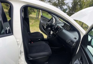 Lancia Ypsilon IV Hatchback 5d 1.3 Multijet 16v 95KM 2011 Lancia Ypsilon KLIMATYZACJA, zarejestrowany, czujniki cofania, ZERO KOROZJ, zdjęcie 5