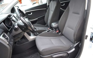 Hyundai i30 II Wagon 1.4 CVVT 100KM 2014 Hyundai i30 bogate wyposazenie - Niski przebieg - zarejestrowane 1.4 100KM, zdjęcie 6