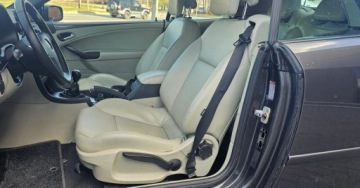 Saab 9-3 II SportSedan 1.9 TiDS 150KM 2009 Saab 9-3 Kabrio CABRIO 1.9 d skora siedzwnia podgrzewane 1.9 Diesel 150KM, zdjęcie 25