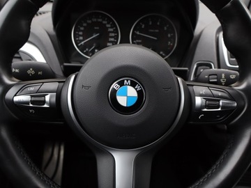 BMW Seria 1 F20-F21 2015 BMW 1 118i, Salon Polska, Serwis ASO, Automat, zdjęcie 16