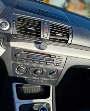 BMW Seria 1 E81/E87 Cabrio E88 118i 143KM 2009 BMW Seria 1 Kabrio 2.0 Benzyna 143KM, zdjęcie 8