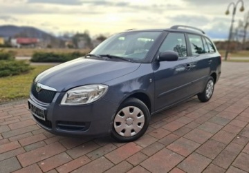 Skoda Fabia II Kombi 1.2 70KM 2009 Skoda Fabia 1.2 Benzyna 70KM