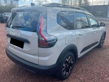 Dacia Jogger 2025 Od ręki - Journey 7-miejsc 1.8 Full Hybrid 155KM, zdjęcie 4