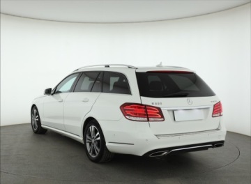 Mercedes Klasa E W212 Kombi Facelifting 220 CDI 170KM 2016 Mercedes E E 220 BlueTEC, 167 KM, Skóra, Navi, zdjęcie 3