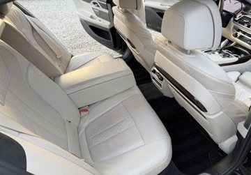 BMW Seria 7 G11-G12 Sedan 730d 265KM 2017 BMW Seria 7 4x4 BMW 730D 265 KM Bezwypadkowy Warszawa 3.0 Diesel, zdjęcie 7