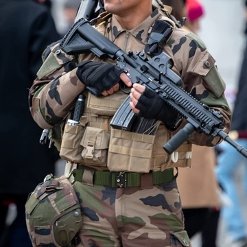 ВОЕННЫЙ ТАКТИЧЕСКИЙ РЕМЕНЬ + СУМКА MOLLE