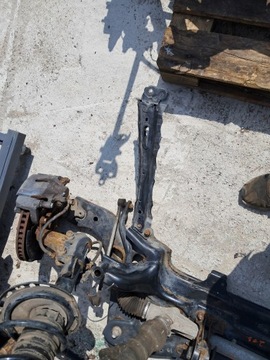 Передняя подвеска, поворотные кулаки передние, комплект. Тойота Рав4 IV 2.0 б 12-18