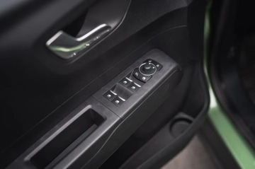 Ford Tourneo Courier II 1.0 EcoBoost 125KM 2024 Ford Tourneo Courier 1.0 EcoBoost, Salon Polska, zdjęcie 25