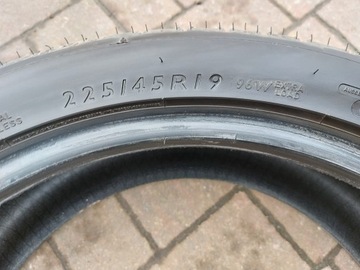 OPONY LETNIE DUNLOP SPORT MAX RT 225/45 R19 96W XL 7 mm