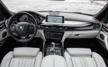 BMW X5 F15 SUV xDrive40e 313KM 2016 BMW X5 40e 313KM INDYVIDUAL Skora Pano Navi Full Serwis Gwarancija, zdjęcie 31