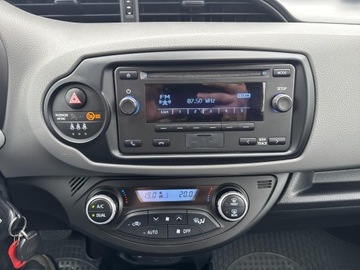 Toyota Yaris III Hatchback 5d Facelifting 2017 1.5 Hybrid 100KM 2020 Toyota Yaris Hybrid 100 Active III (2011-2019) Toy, zdjęcie 15