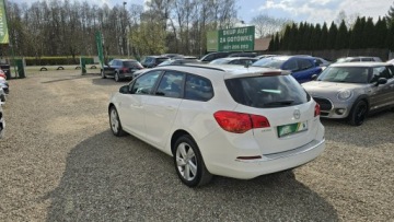 Opel Astra J Sports Tourer Facelifting 1.7 CDTI ECOTEC 130KM 2013 Opel Astra Active, szyberdach, PDC, serwisowana, zdjęcie 1