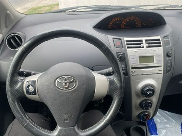 Toyota Yaris II Hatchback 5d 1.8 i VVT-i 133KM 2007 Toyota Yaris TS - 1.8 Benzyna - 133KM, zdjęcie 9