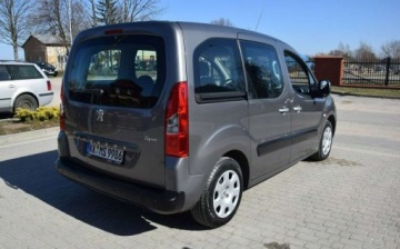 Peugeot Partner I 1.6 HDi 90KM 2009 Peugeot Partner 1.6 HDI Berlingo Klima PDC Oryginal Lakier Sprowadzony, zdjęcie 8