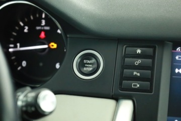 Land Rover Discovery Sport SUV 2.0 TD4 180KM 2017 Land Rover Discovery Sport TD4, Salon Polska, zdjęcie 17