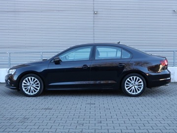 Volkswagen Jetta VI Sedan Facelifting 1.4 TSI 150KM 2016 VW Jetta 1.4 TSI, Salon Polska, Xenon, Bi-Xenon, zdjęcie 2