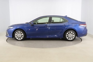 Toyota Camry IX Sedan 2.5 Hybrid Dynamic Force 218KM 2022 Toyota Camry 2.5 Hybrid, Salon Polska, Serwis ASO, zdjęcie 2
