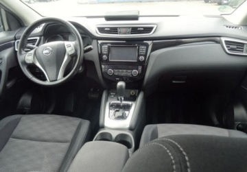 Nissan Qashqai II Crossover 1.2 DIG-T 115KM 2017 Nissan Qashqai 1.2 115KM Automat Bezwypadkowy Oplacony Okazja 1.2, zdjęcie 12