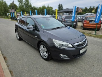 Opel Astra J Hatchback 5d 1.4 Turbo ECOTEC 120KM 2012 Opel Astra Opłacona Zdrowa Zadbana Serwisowana, zdjęcie 2