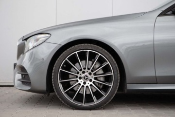 Mercedes Klasa E W213 Limuzyna 2.0 220d 194KM 2019 Mercedes-Benz Klasa E E220d 4 Matic AMG Salon Polska Autotrade Mercedes, zdjęcie 12