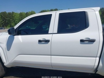 Toyota Tacoma II 2024 Toyota Tacoma SR 2024 2.4l 2.4 Benzyna 228KM, zdjęcie 2