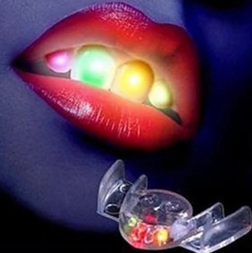 СВЕТЯЩИЕСЯ ЗУБЫ RGB СВЕТЯЩАЯСЯ ЗУБНАЯ КРЫШКА LED ХЭЛЛОУИН ИСКУССТВЕННЫЙ