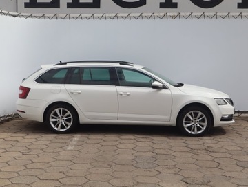 Skoda Octavia III Scout 2.0 TDI 184KM 2017 Skoda Octavia 2.0 TDI, Salon Polska, 181 KM, 4X4, zdjęcie 5