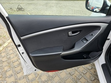 Hyundai i30 II Hatchback 3d 1.4 100KM 2014 Hyundai i30 1,4 benzyna 100KM FIFA World Cup Editi, zdjęcie 12