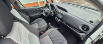 Toyota Yaris III Hatchback 5d Facelifting 2017 1.5 Dual VVT-iE 111KM 2018 Toyota Yaris I wlasciciel , historia serwisowa , 1.5 Benzyna 111KM, zdjęcie 13