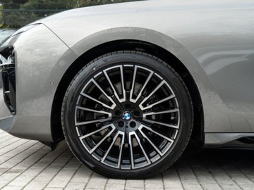 BMW Seria 7 G70 Sedan 3.0 40d 299KM 2025 BMW Seria 7 740d xDrive Sport Sedan 3.0 (299KM) 2025, zdjęcie 16