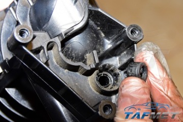 Крышка заслонки впускного коллектора BMW 2.0 Diesel N47