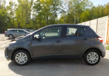Toyota Yaris III Hatchback 5d Facelifting 2017 1.0 VVT-i 72KM 2019 Toyota Yaris Okazja Benzyna 72KM, zdjęcie 9