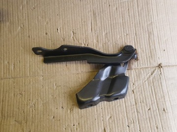 ПЕТЛЯ КАПОТА ПРАВАЯ ЛЕВАЯ MAZDA 3 13-18 год B45A
