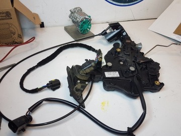 ZAMEK DRZWI PRZESUWNYCH VOLKSWAGEN T5 7H0843654BR