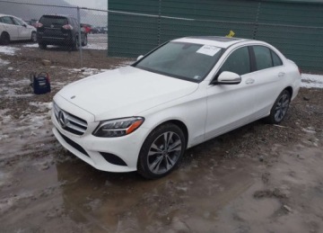 Mercedes Klasa C W205 Kabriolet Facelifting 2.0 300 258KM 2019 Mercedes-Benz Klasa C MERCEDES-BENZ C 300 4MATIC 2.0 Benzyna 259KM, zdjęcie 6