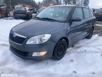 Skoda Fabia II Kombi Facelifting 1.6 TDI CR DPF 75KM 2011 Skoda Fabia 1.6 Diesel 75KM