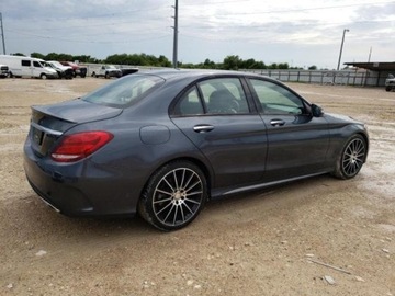 Mercedes Klasa C W205 2016 Mercedes-Benz Klasa C Mercedes-Benz C-Class 4dr Sdn C 300 2.0 Benzyna 241KM, zdjęcie 3