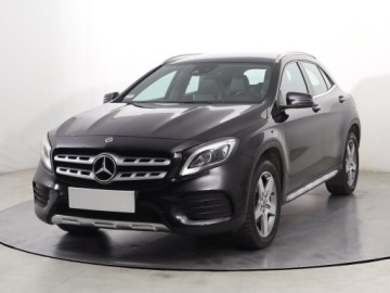 Mercedes GLA I Off-Roader Facelifting 1.6 200 156KM 2018 Mercedes GLA GLA 200, Salon Polska, Serwis ASO, zdjęcie 1
